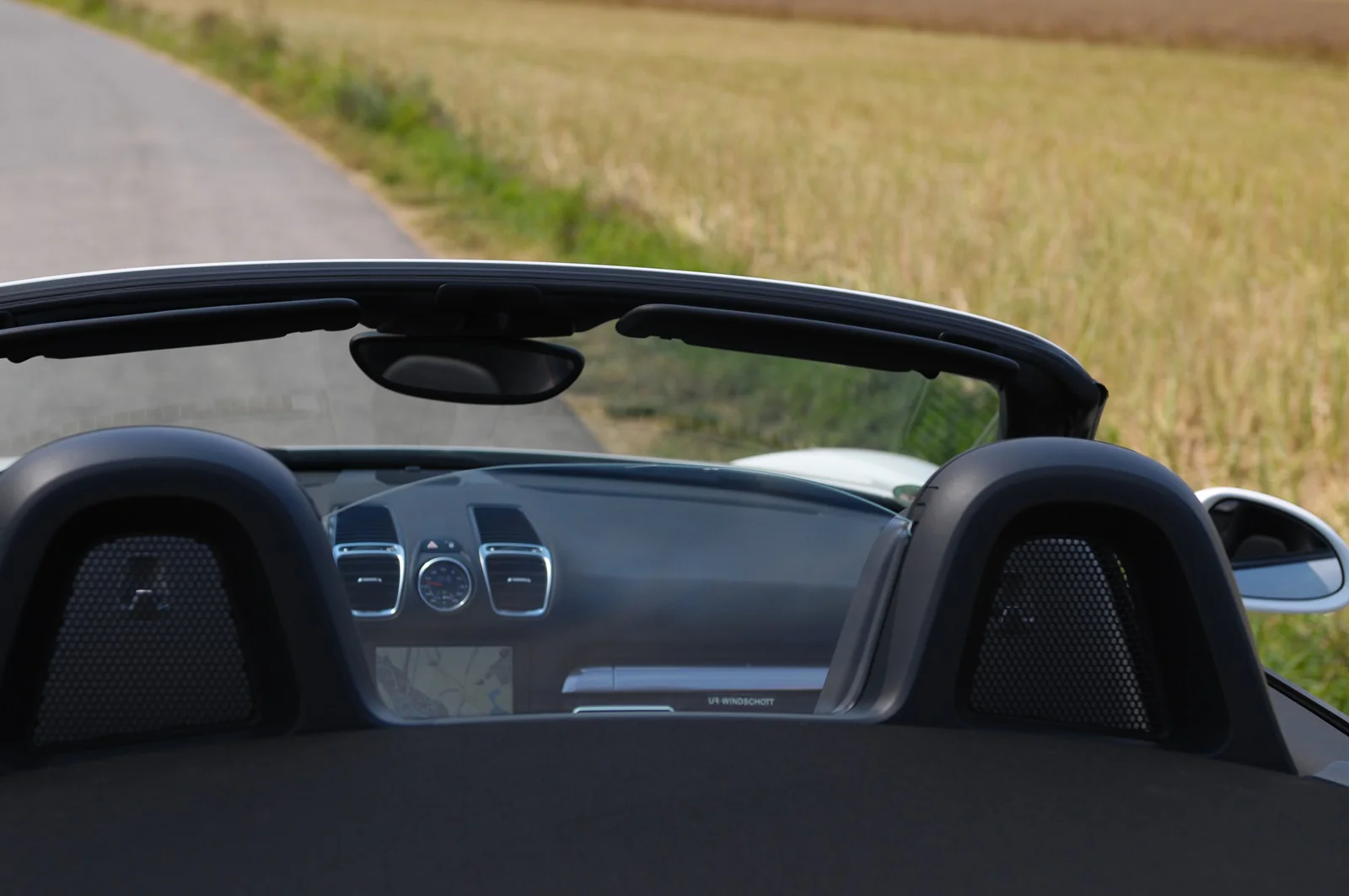 Porsche Boxster 718 MK4 LOW Clear Glass Wind Breaker / Deflector (2016 - 2021 UR-WINDSCHOTT) - Image 3
